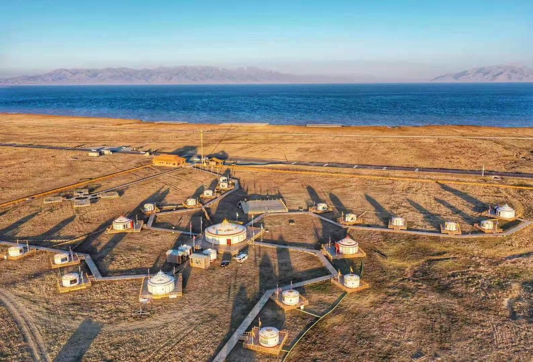 赛里木湖天鹅乐水七星大营民宿